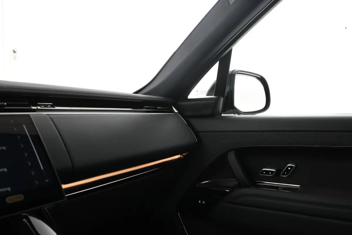 3.0 P460e PHEV Xpell Black pakket, Panorama, Trekhaak, Meridian 3D