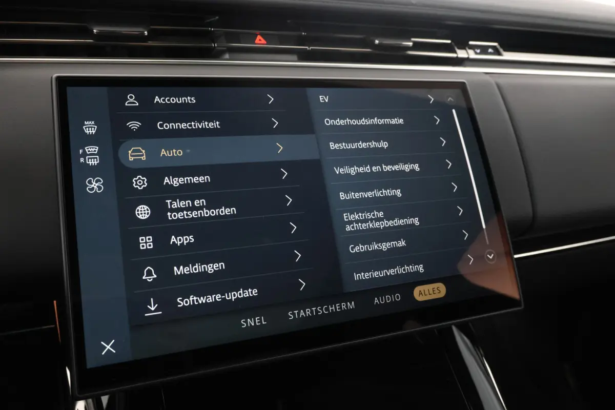 3.0 P460e PHEV Xpell Black pakket, Panorama, Trekhaak, Meridian 3D