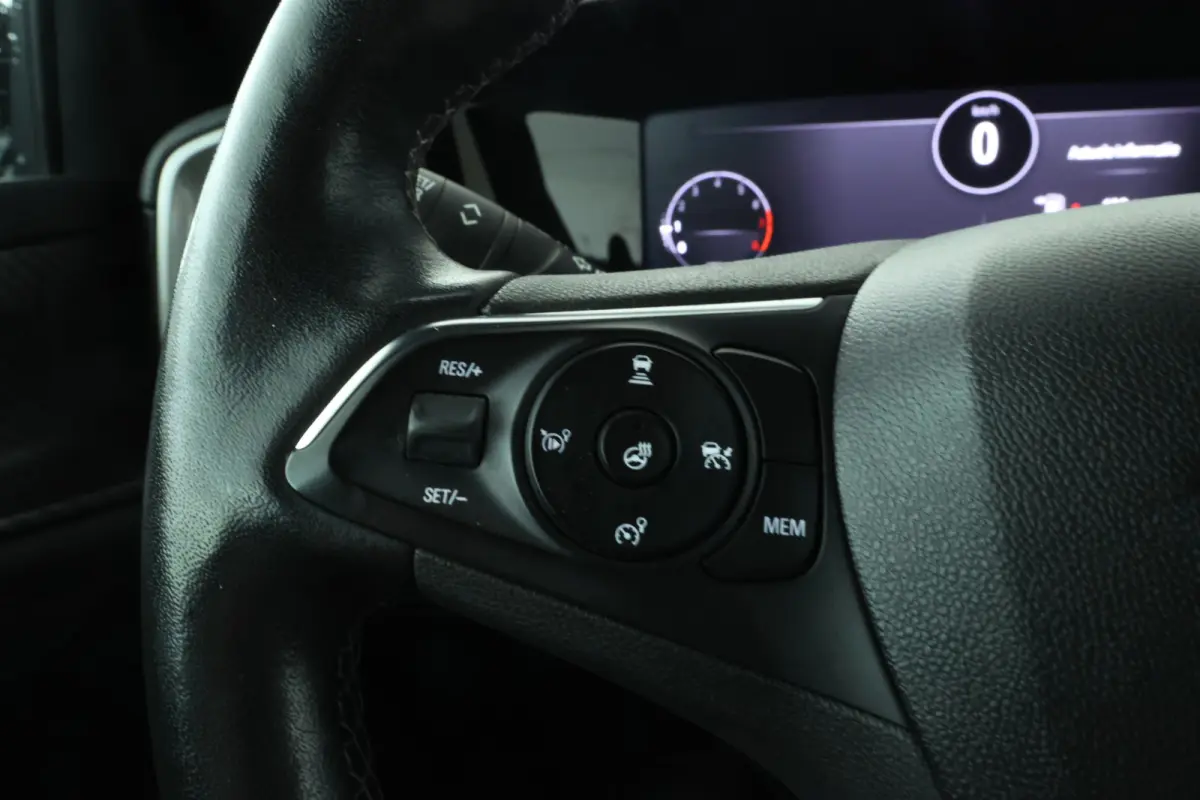 1.2 Turbo Ultimate Navigatie, Apple carplay, Leer, Massage, Airco