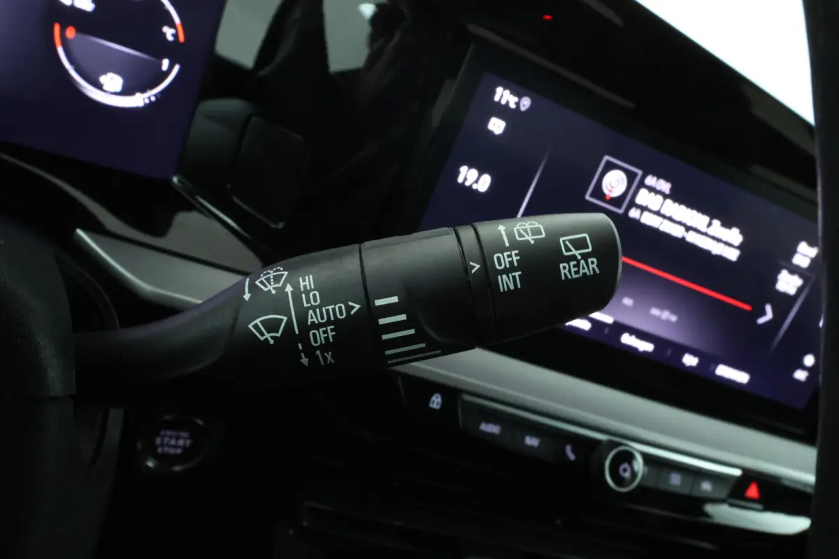 1.2 Turbo Ultimate Navigatie, Apple carplay, Leer, Massage, Airco