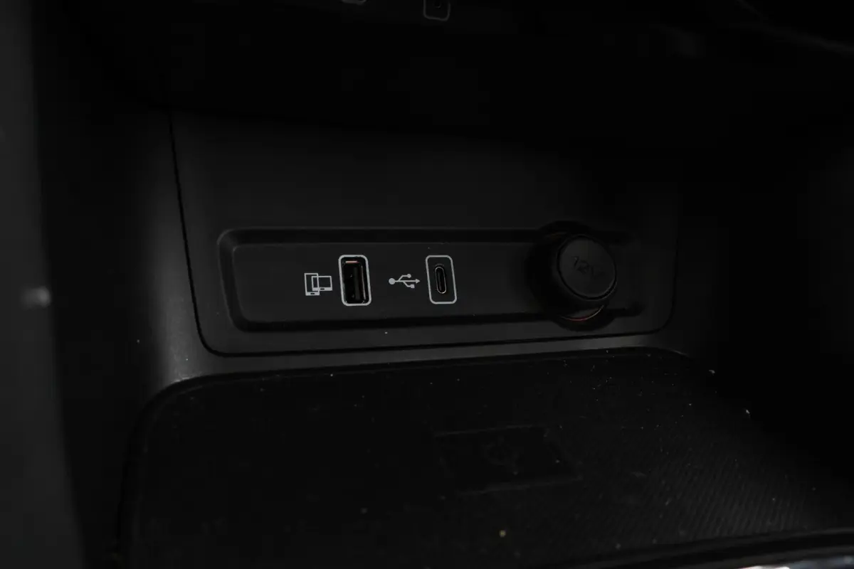 MG EV Long Range Luxury 70 kWh Panorama, 360 camera, Apple carplay!
