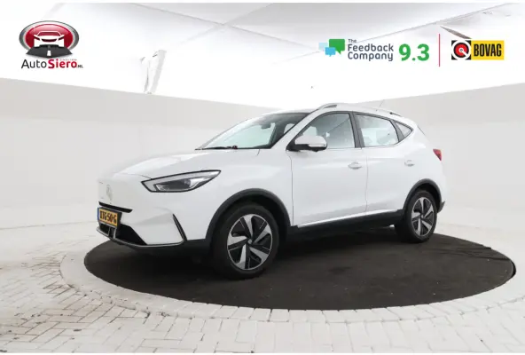 MG EV Long Range Luxury 70 kWh Panorama, 360 camera, Apple carplay!