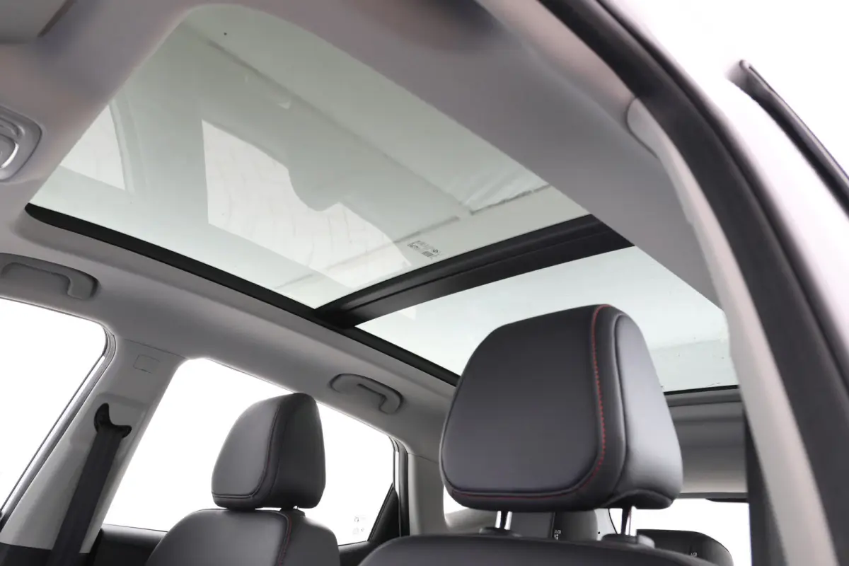 MG EV Long Range Luxury 70 kWh Panorama, 360 camera, Apple carplay!