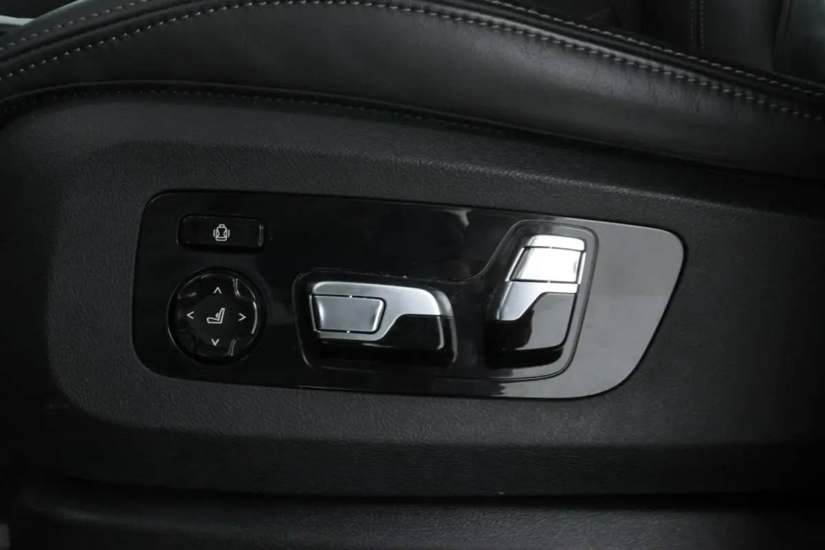 xDrive45e High Executive Individual Leder, Apple carplay, Head up, Trekhaak