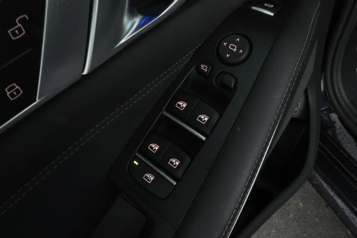 xDrive45e High Executive Individual Leder, Apple carplay, Head up, Trekhaak