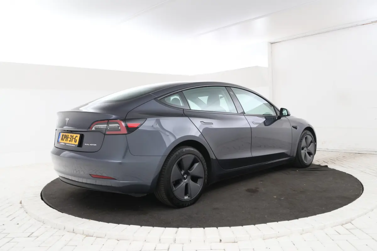 Performance AWD 75 kWh 462pk! Navigatie, CLimate,