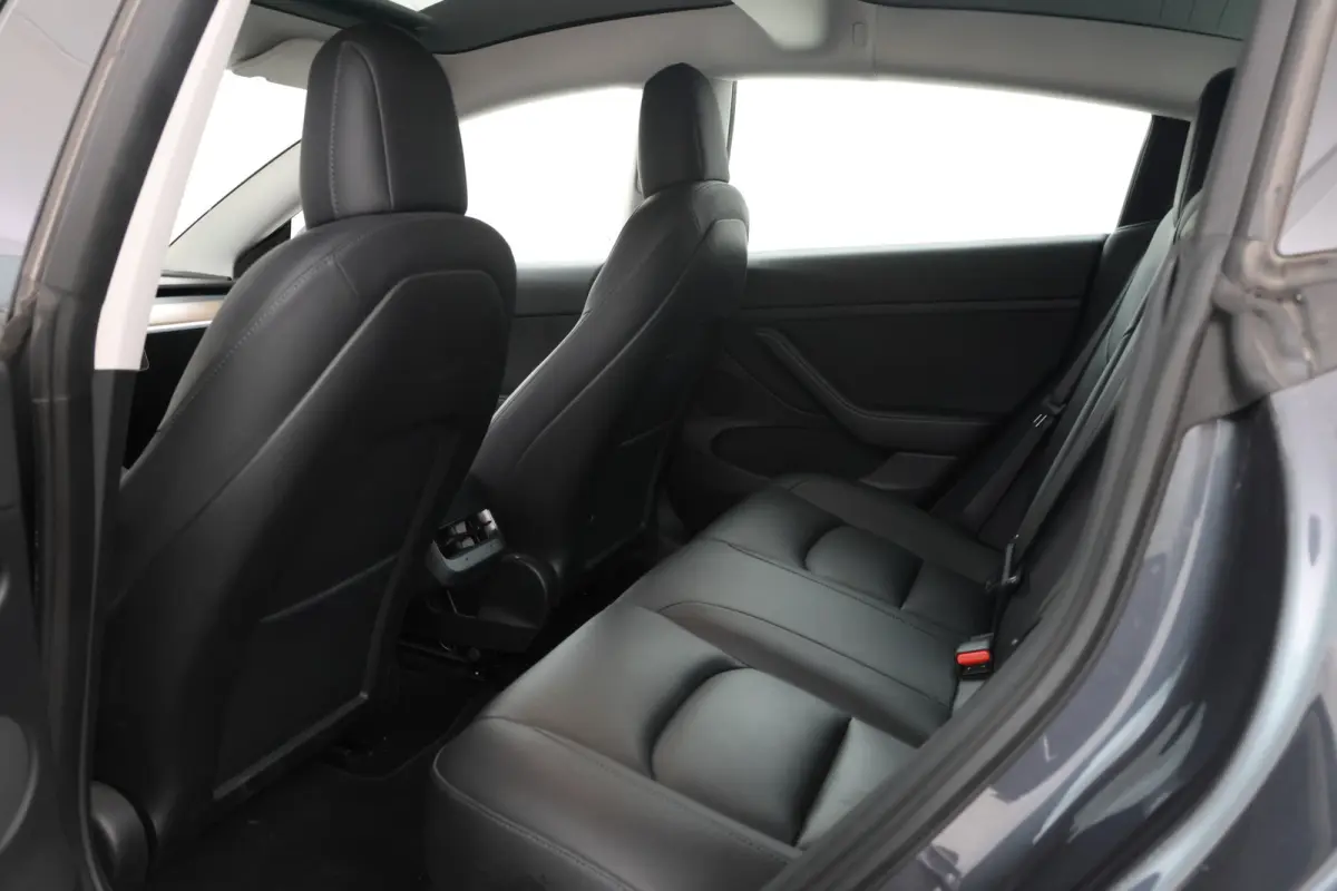 Performance AWD 75 kWh 462pk! Navigatie, CLimate,