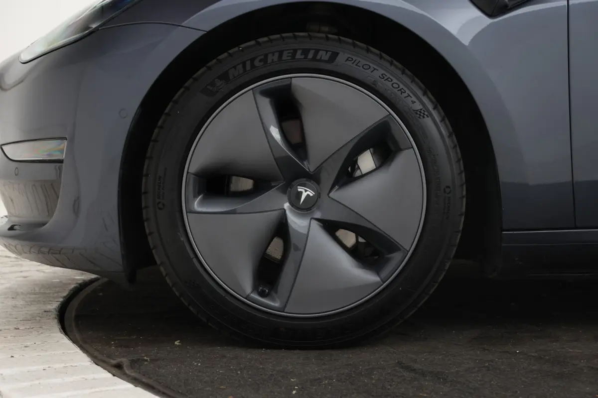 Performance AWD 75 kWh 462pk! Navigatie, CLimate,