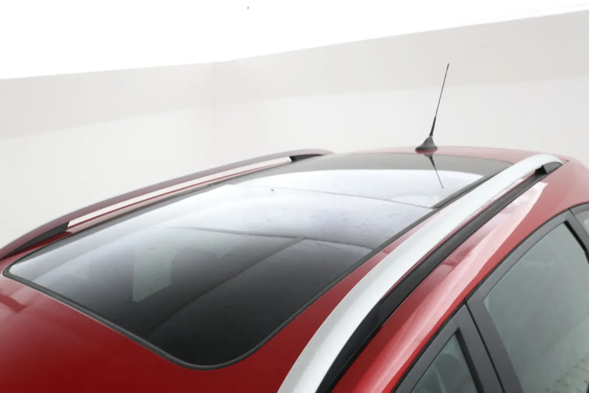 MG EV Long Range Luxury 70 kWh Panorama, 360 camera, Apple carplay!