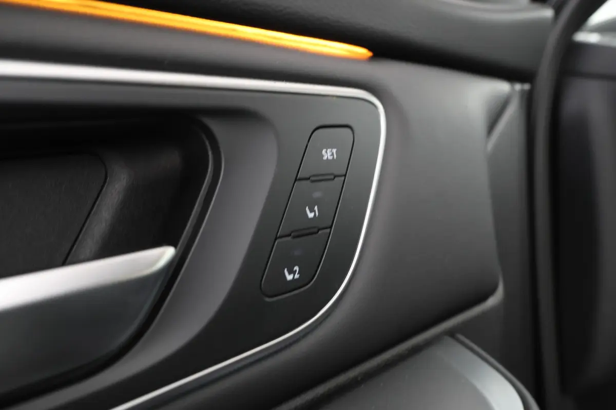 1.3 MHEV Xtronic Tekna Automaat, 360 camera, apple carplay,