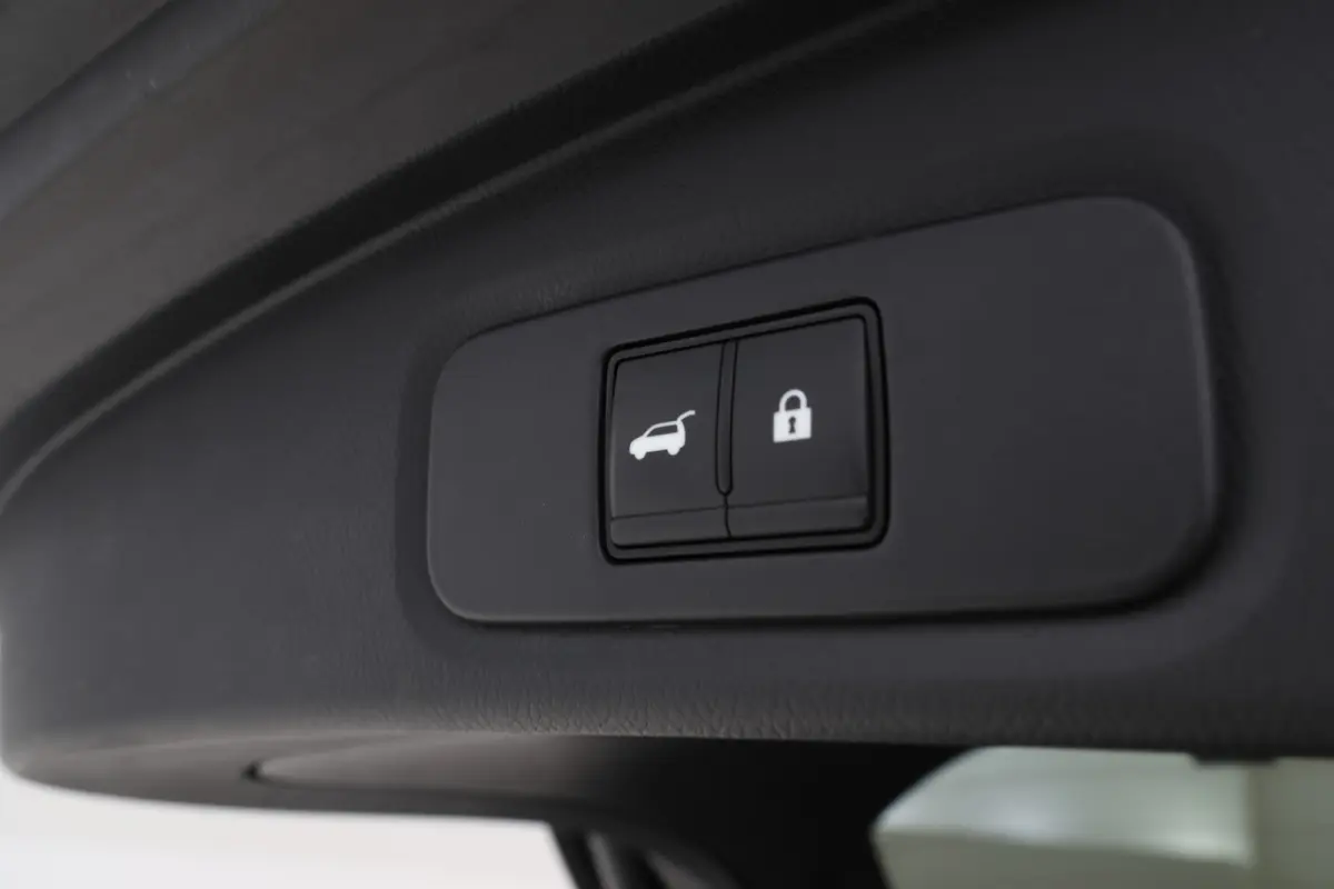1.3 MHEV Xtronic Tekna Automaat, 360 camera, apple carplay,