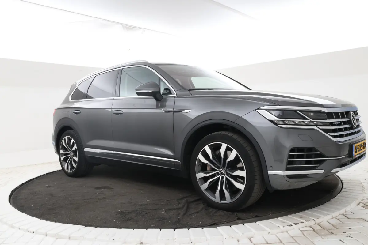 3.0 TSi eHybrid 4MOTION Panorama, 360 Camera, Digital dash!