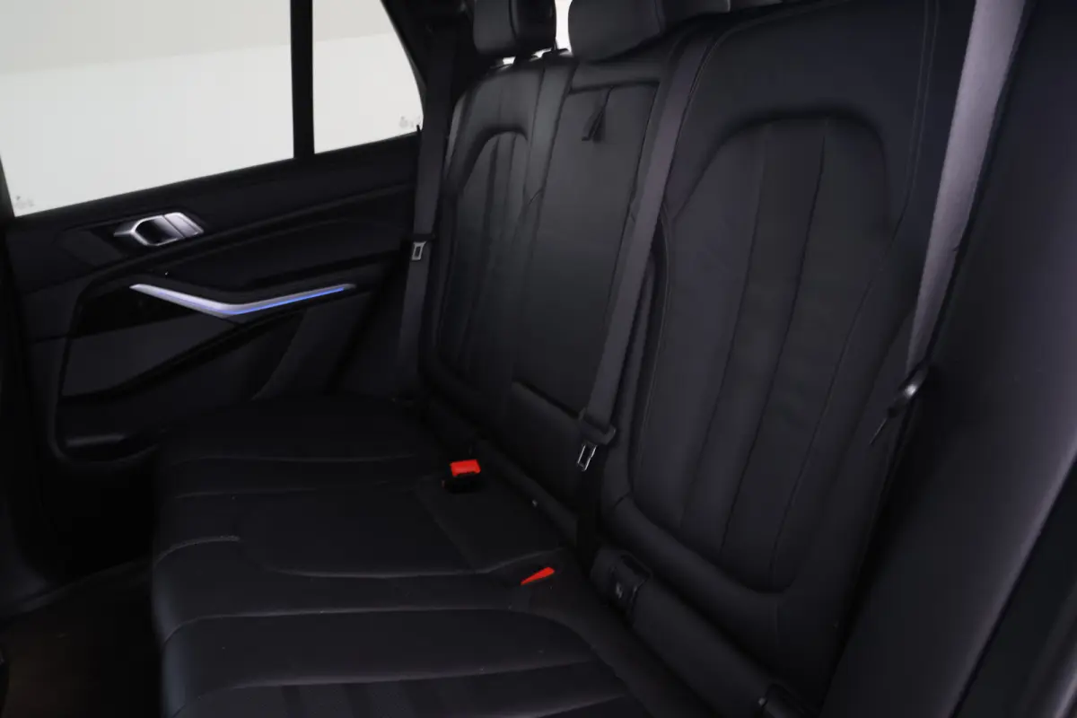 xDrive45e High Executive M-sport Full black Apple carplay