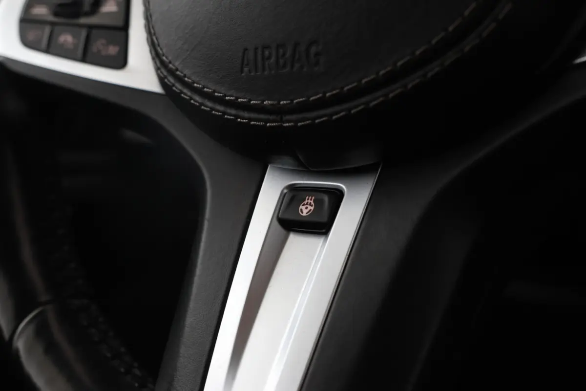 xDrive45e High Executive M-sport Full black Apple carplay
