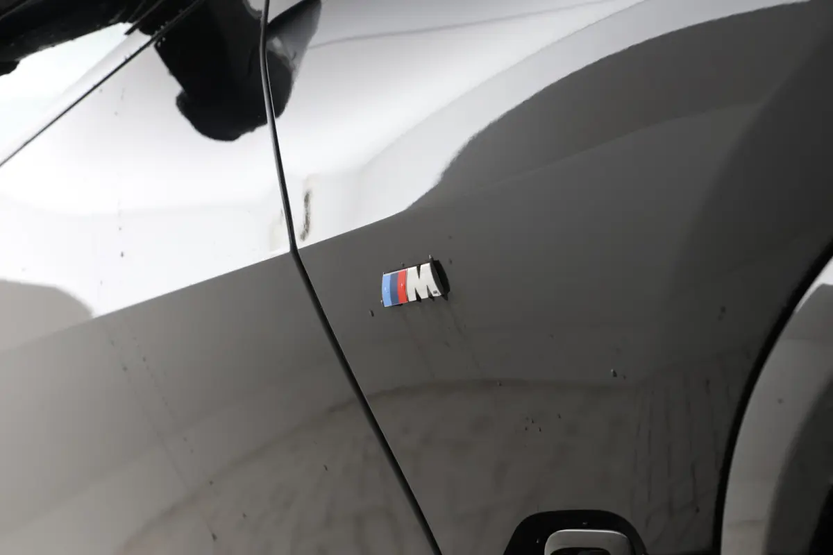 xDrive45e High Executive M-sport Full black Apple carplay