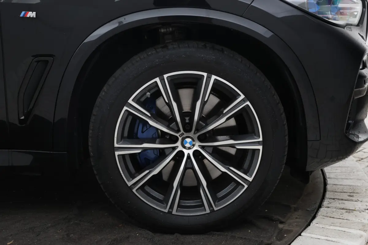 xDrive45e High Executive M-sport Full black Apple carplay