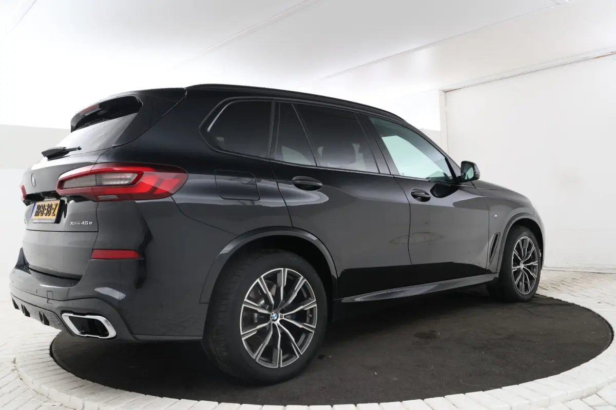 xDrive45e High Executive M-sport Full black Apple carplay