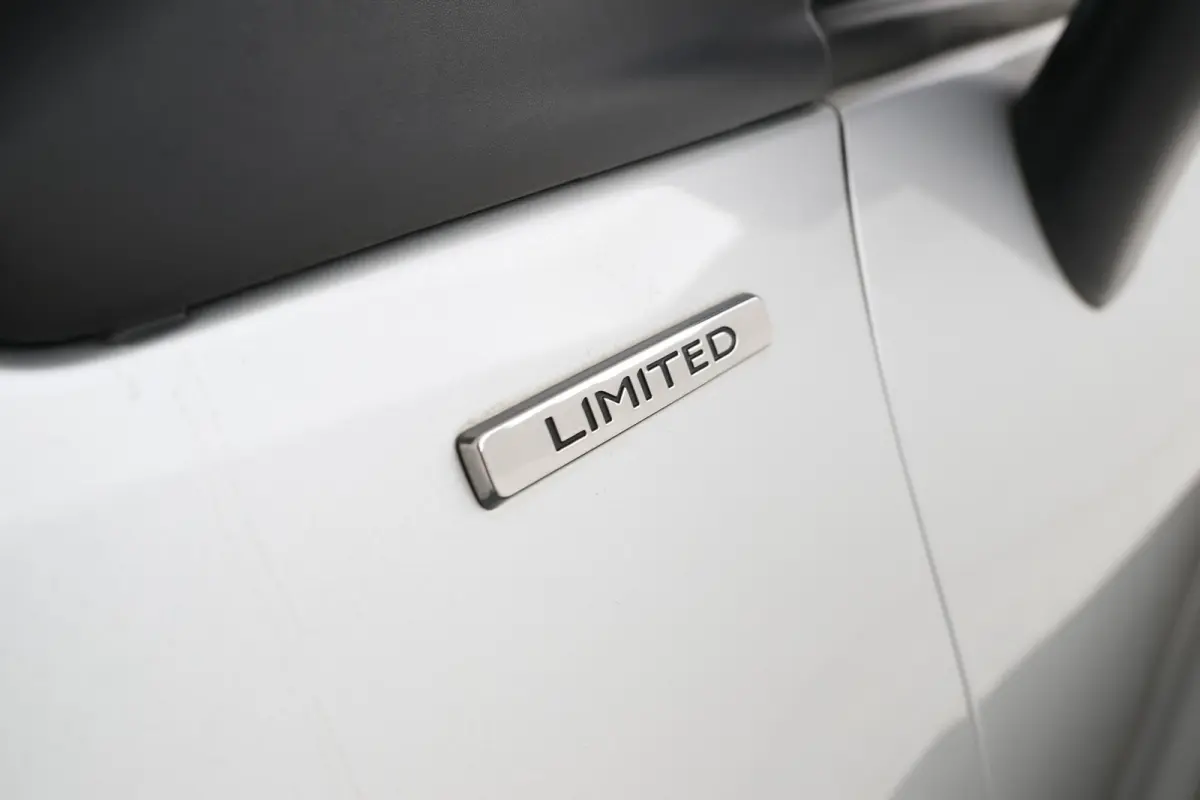 0.9 TCe Limited navigatie, climate, lmv