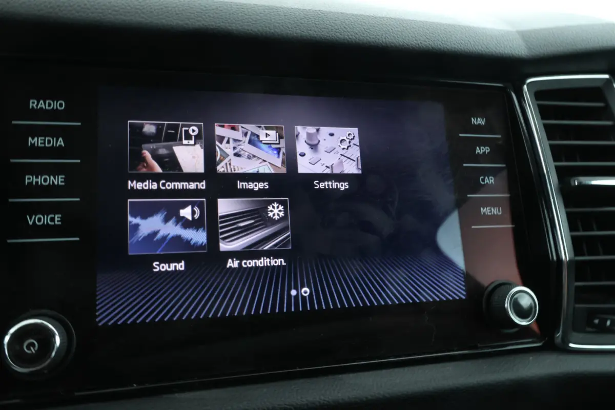 1.5 TSI Ambition 7p. 7 persoon, Automaat, Navigatie, Apple carplay,