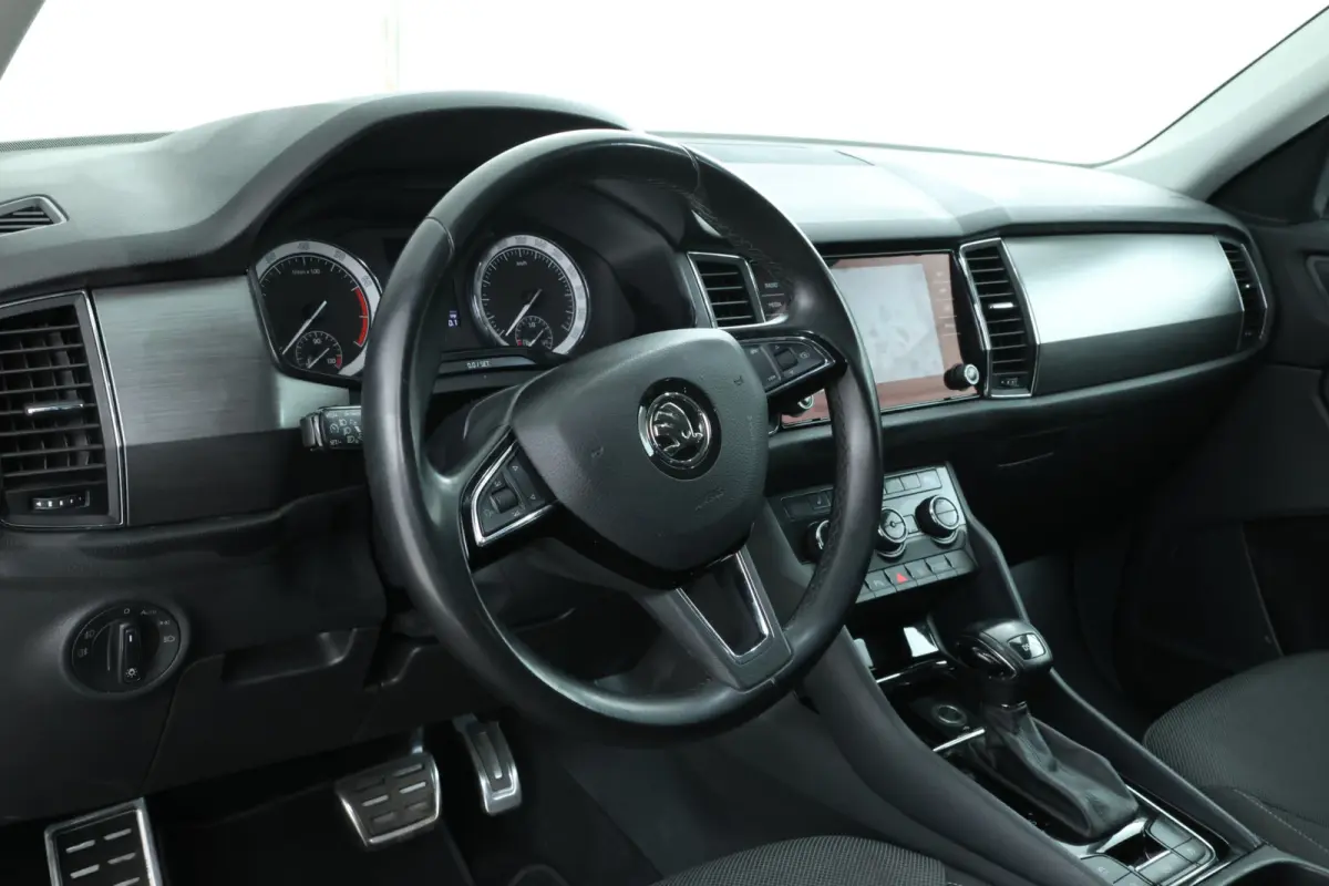 1.5 TSI Ambition 7p. 7 persoon, Automaat, Navigatie, Apple carplay,