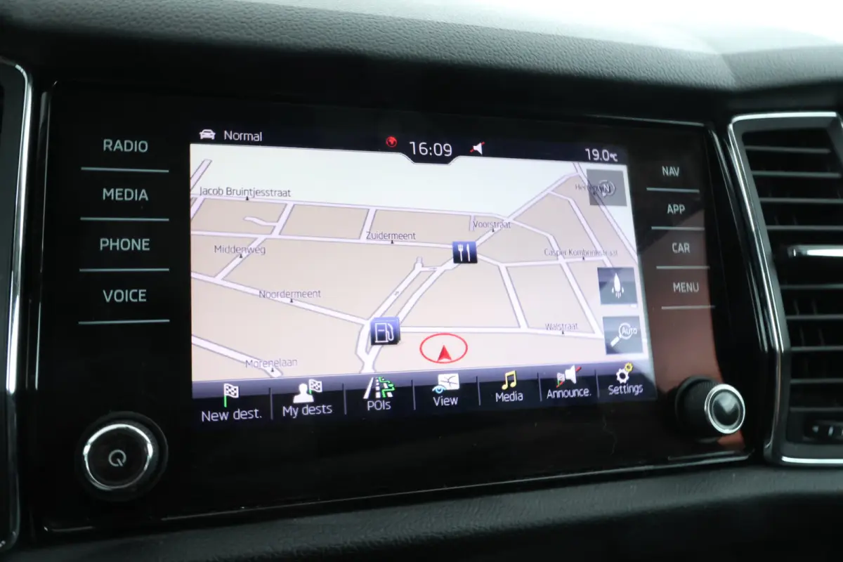 1.5 TSI Ambition 7p. 7 persoon, Automaat, Navigatie, Apple carplay,
