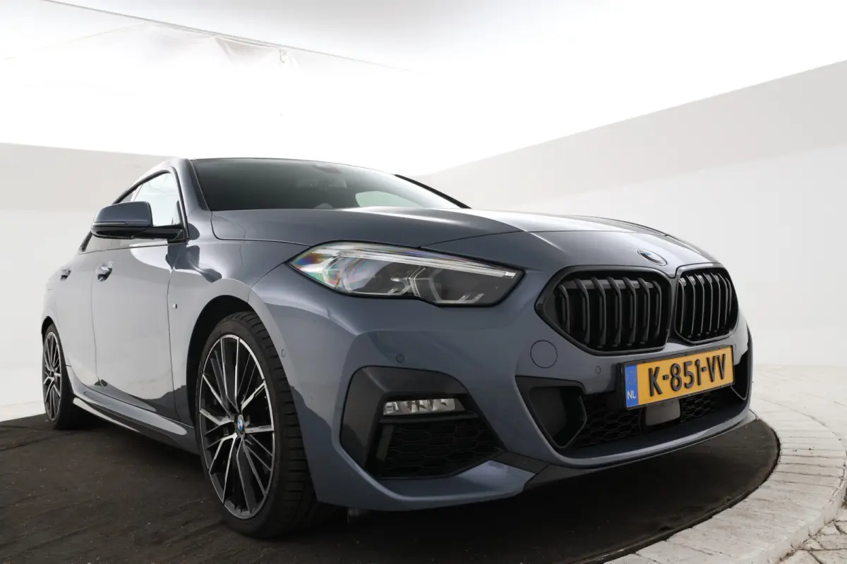 218i High Executive Automaat, M-sport, Leer, Digitaal Dash