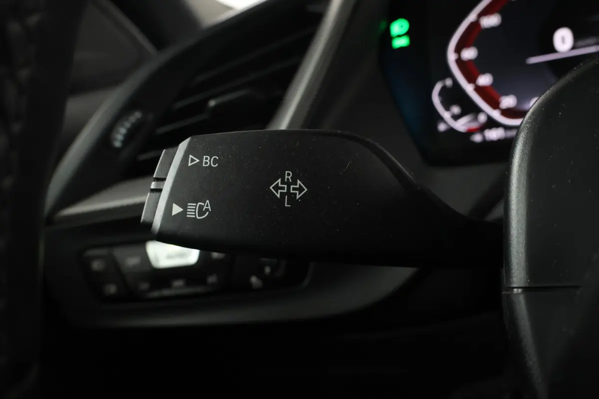 218i High Executive Automaat, M-sport, Leer, Digitaal Dash