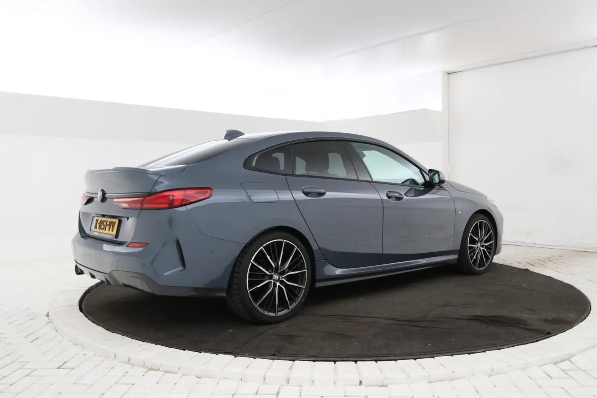 218i High Executive Automaat, M-sport, Leer, Digitaal Dash