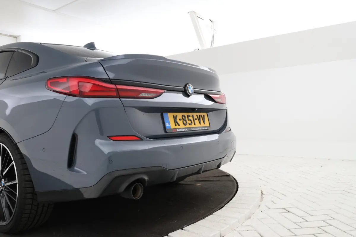 218i High Executive Automaat, M-sport, Leer, Digitaal Dash