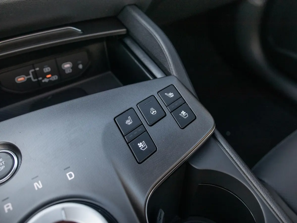 1.6 T-GDi Hybrid GT-PlusLine | Actieprijs* | Navi. | Clima. | Adapt. Cruise. | Stoel&Stuur Verwarming | Dodehoekcamera | Panodak | GT-Line Bekleding In Suède/Lederlook | Harman Kardon | Sli