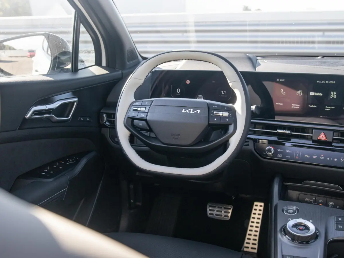 1.6 T-GDi Hybrid GT-PlusLine | Actieprijs* | Navi. | Clima. | Adapt. Cruise. | Stoel&Stuur Verwarming | Dodehoekcamera | Panodak | GT-Line Bekleding In Suède/Lederlook | Harman Kardon | Sli
