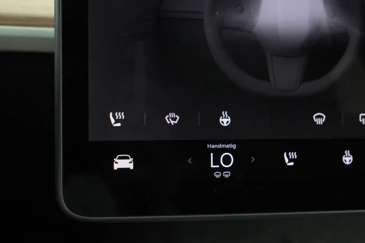 Long Range AWD 75 kWh Volleder, Stoel/stuurverwarming, Navigatie