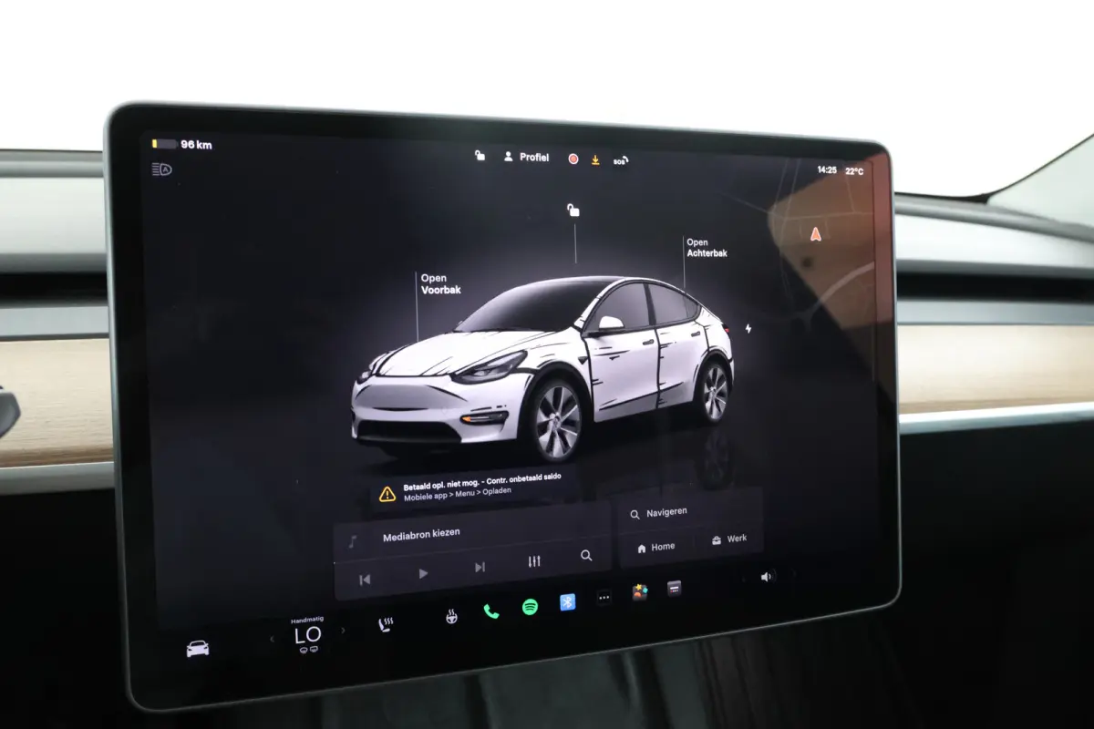 Long Range AWD 75 kWh Volleder, Stoel/stuurverwarming, Navigatie