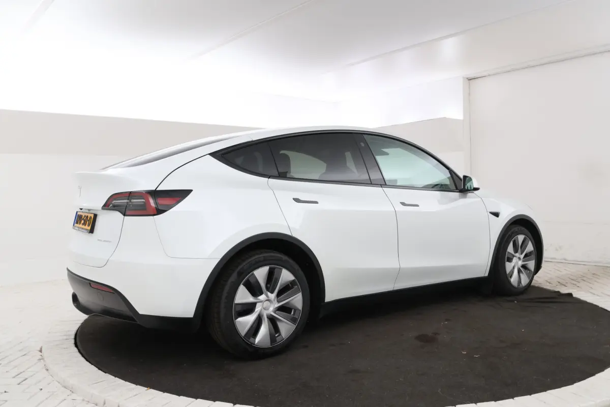 Long Range AWD 75 kWh Volleder, Stoel/stuurverwarming, Navigatie