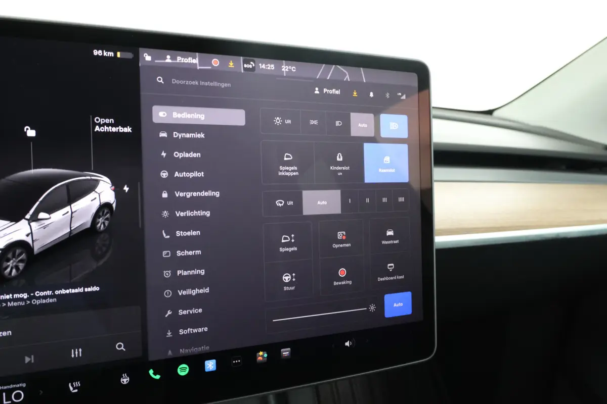 Long Range AWD 75 kWh Volleder, Stoel/stuurverwarming, Navigatie