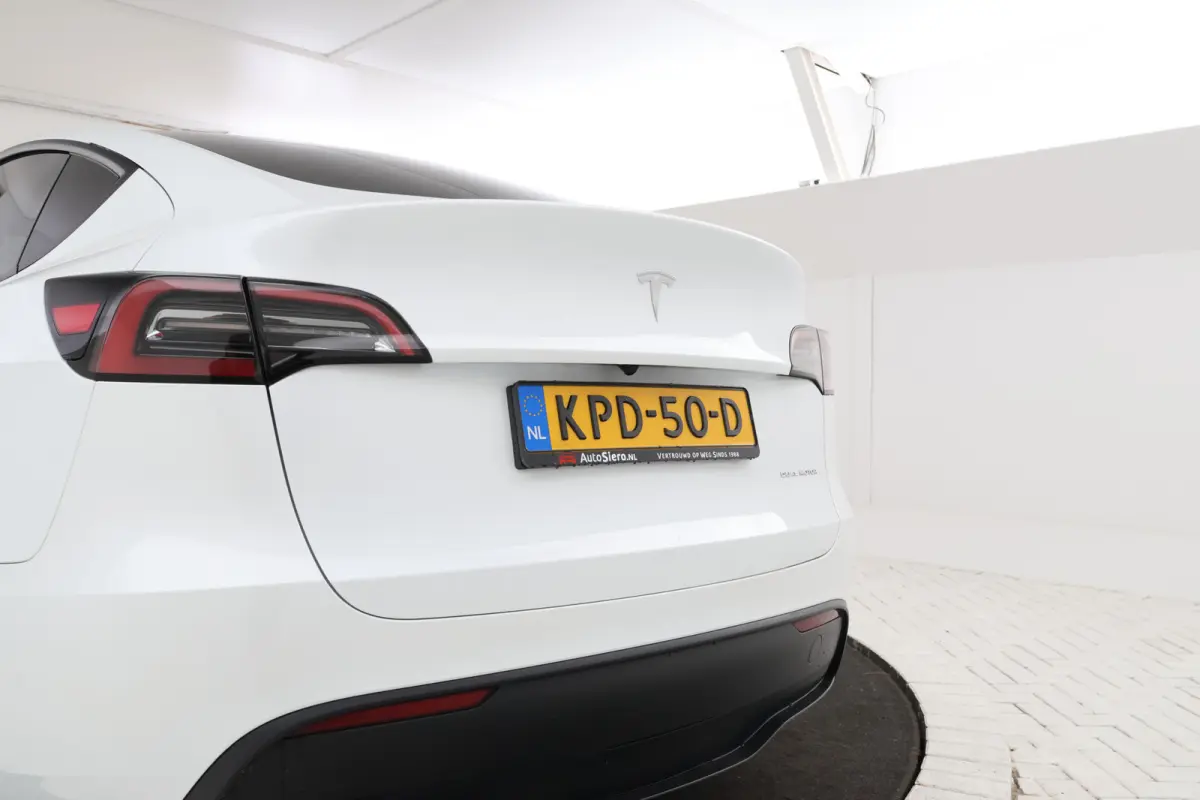 Long Range AWD 75 kWh Volleder, Stoel/stuurverwarming, Navigatie