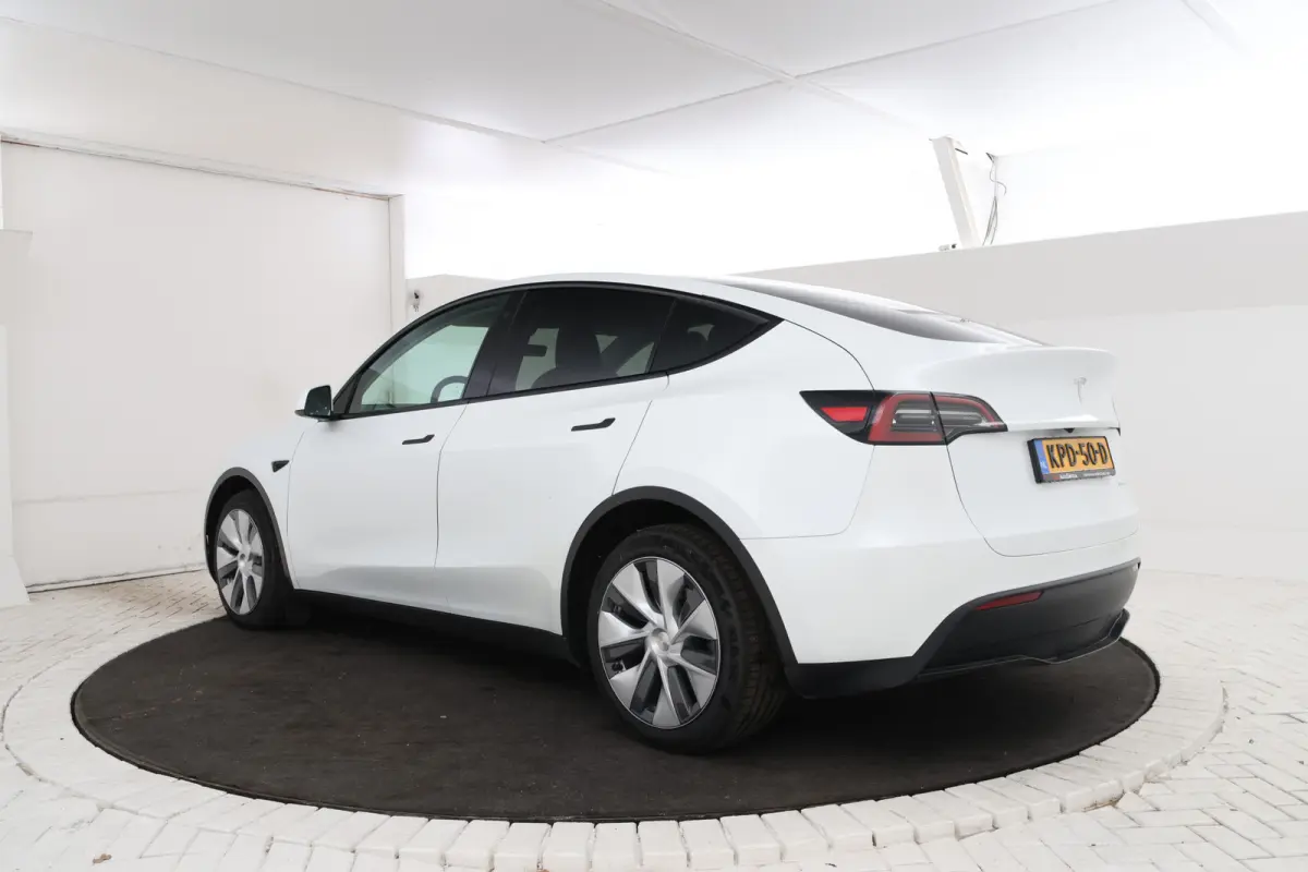 Long Range AWD 75 kWh Volleder, Stoel/stuurverwarming, Navigatie