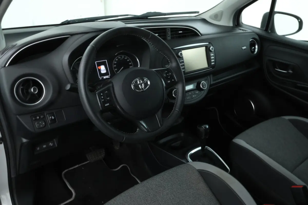 1.5 Hybrid Dynamic Automaat, Navigatie, climate,