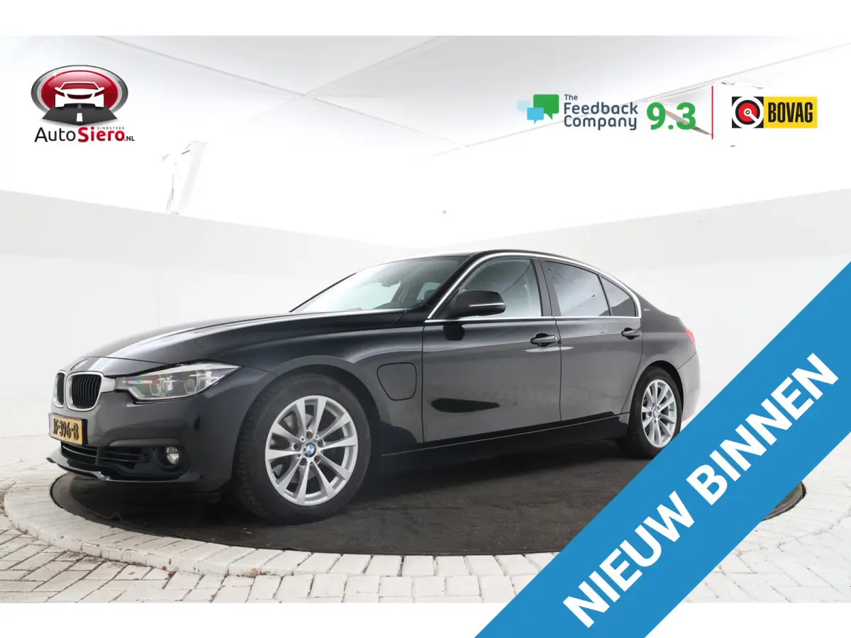 330e Essential - Stoelverwarming, Camera, Volleder