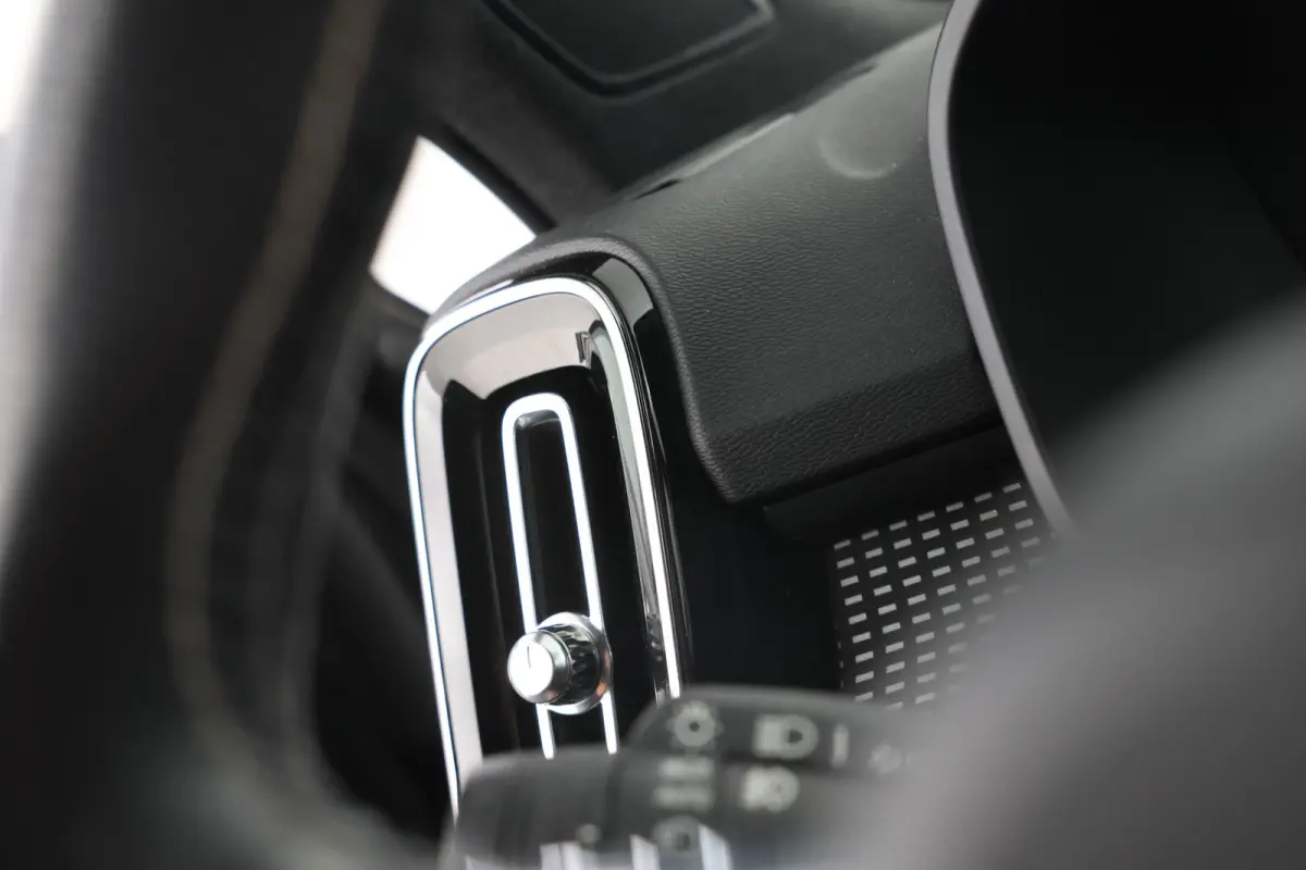 1.5 T3 Momentum IntelliSafe, Carplay, Half Leer, Cruise