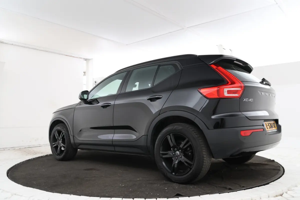 1.5 T3 Momentum IntelliSafe, Carplay, Half Leer, Cruise