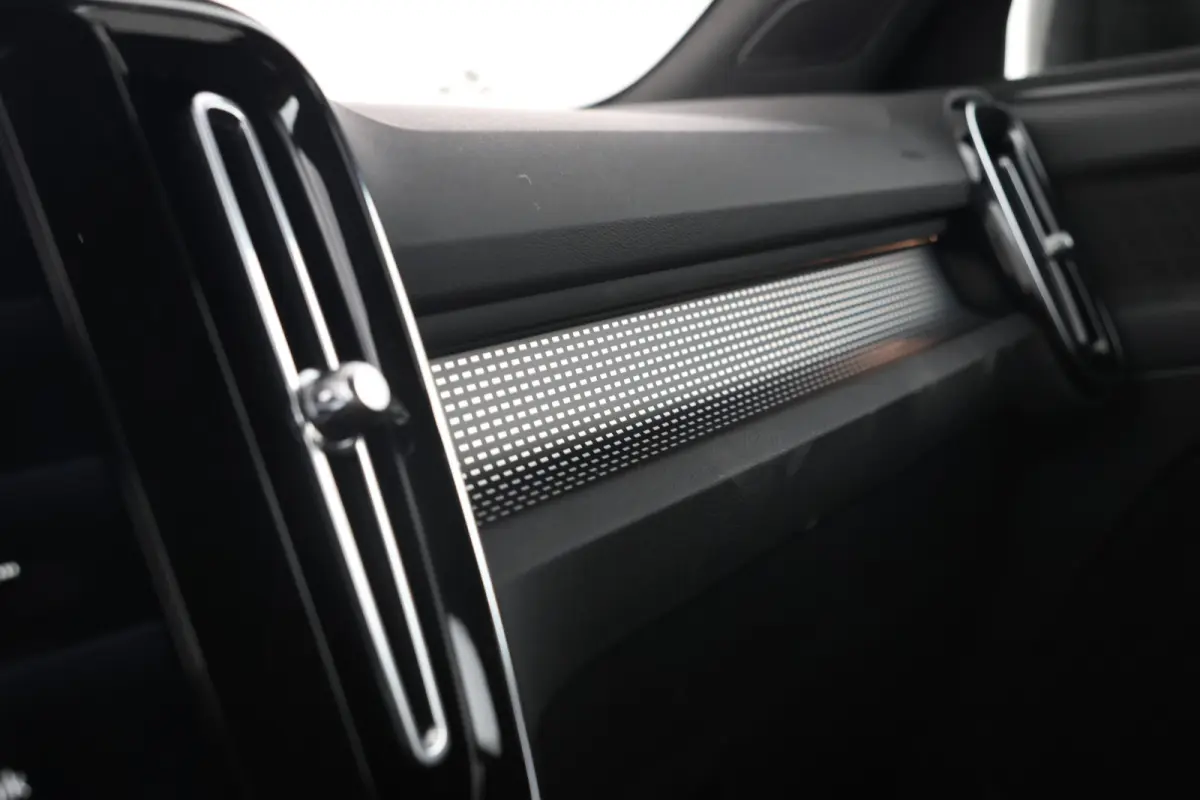 1.5 T3 Momentum IntelliSafe, Carplay, Half Leer, Cruise