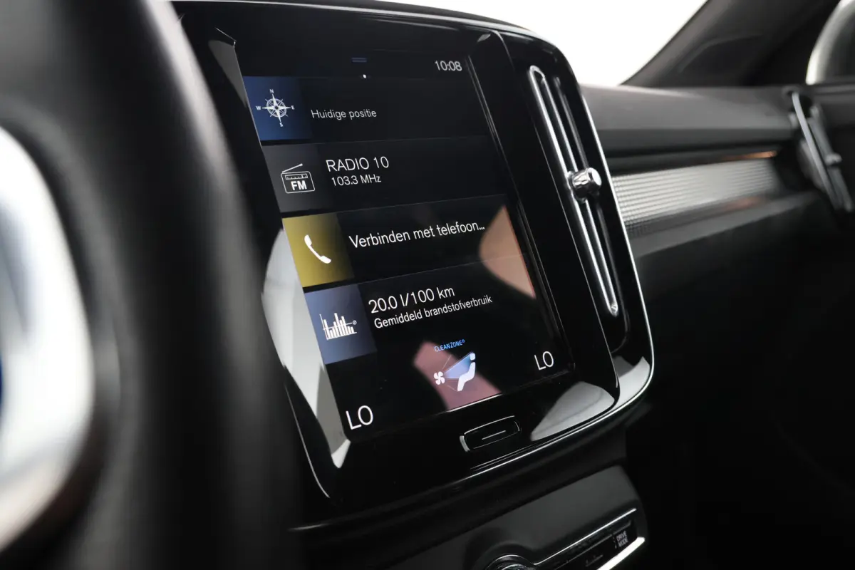 1.5 T3 Momentum IntelliSafe, Carplay, Half Leer, Cruise
