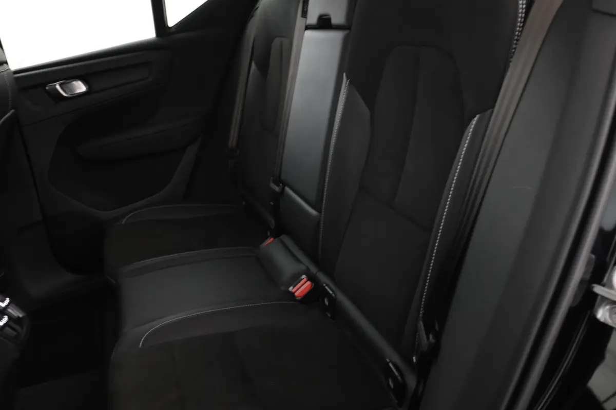 1.5 T3 Momentum IntelliSafe, Carplay, Half Leer, Cruise