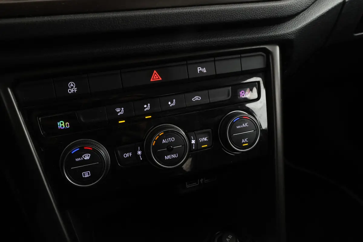 1.0 TSI Style Apple carplay, Climate,