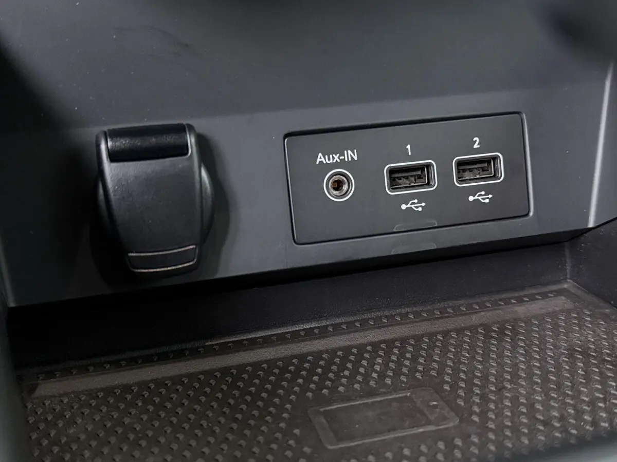 TCe 140 EDC Edition One | AUTOMAAT | Trekhaak | Adapt. Cruise | BOSE Audio |