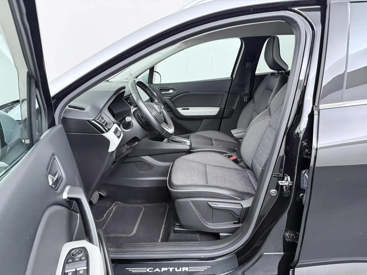 TCe 140 EDC Edition One | AUTOMAAT | Trekhaak | Adapt. Cruise | BOSE Audio |