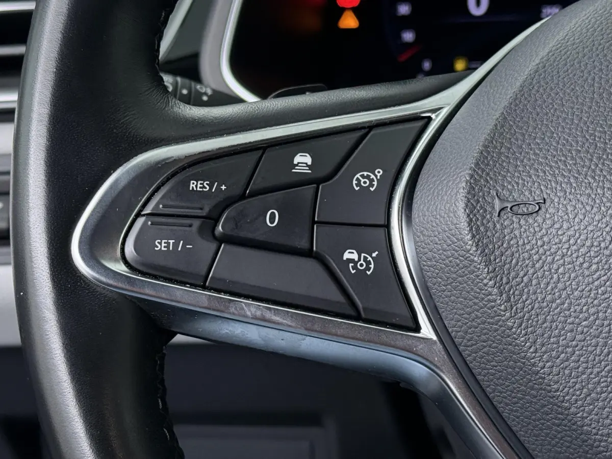 TCe 140 EDC Edition One | AUTOMAAT | Trekhaak | Adapt. Cruise | BOSE Audio |