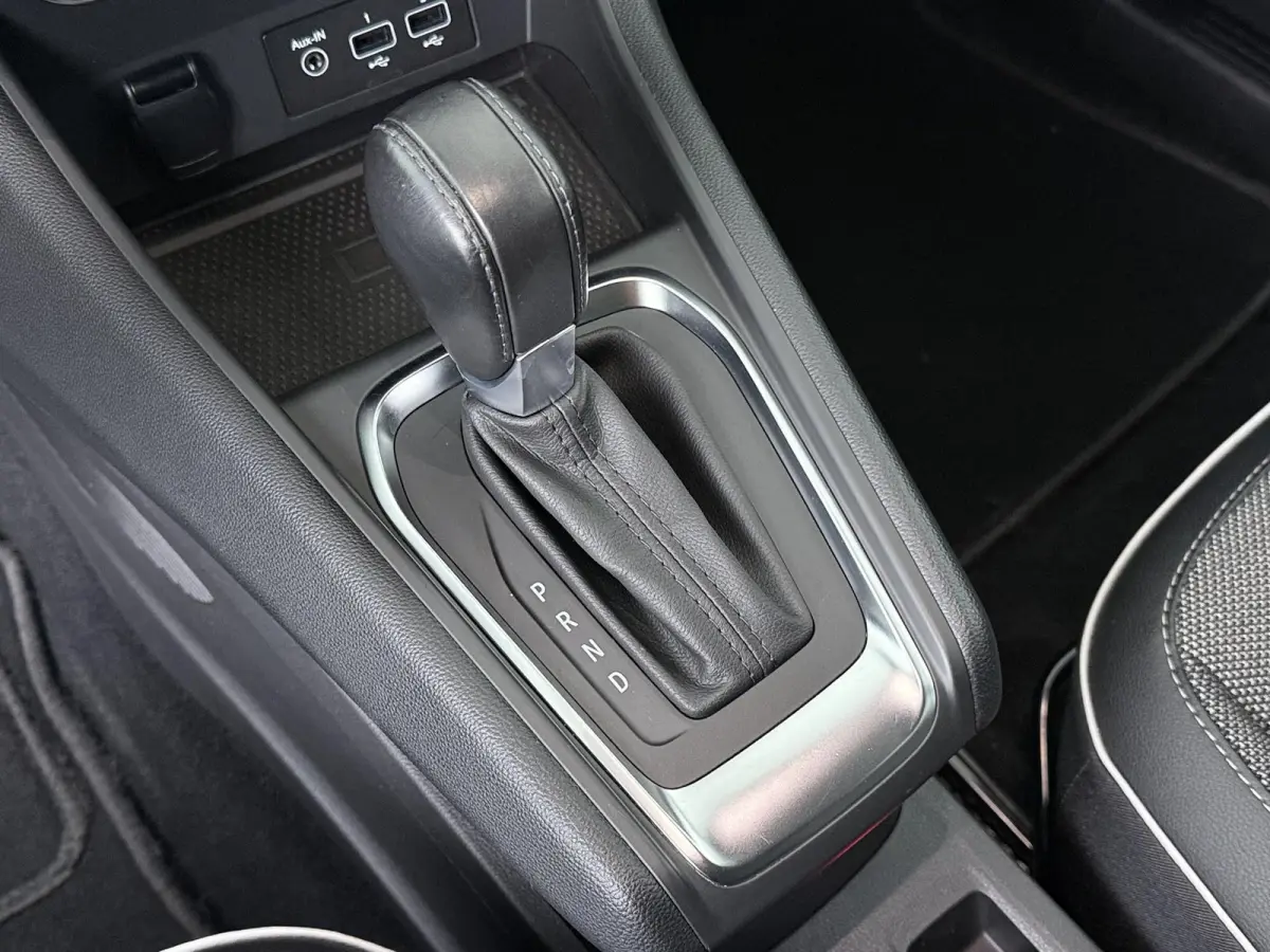TCe 140 EDC Edition One | AUTOMAAT | Trekhaak | Adapt. Cruise | BOSE Audio |