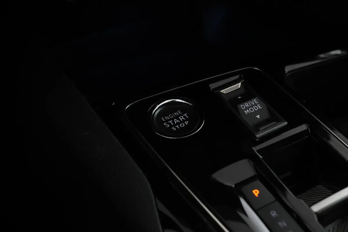 1.6 HYbrid 300 Allure Pack Business Apple carplay, Automaat, climate,